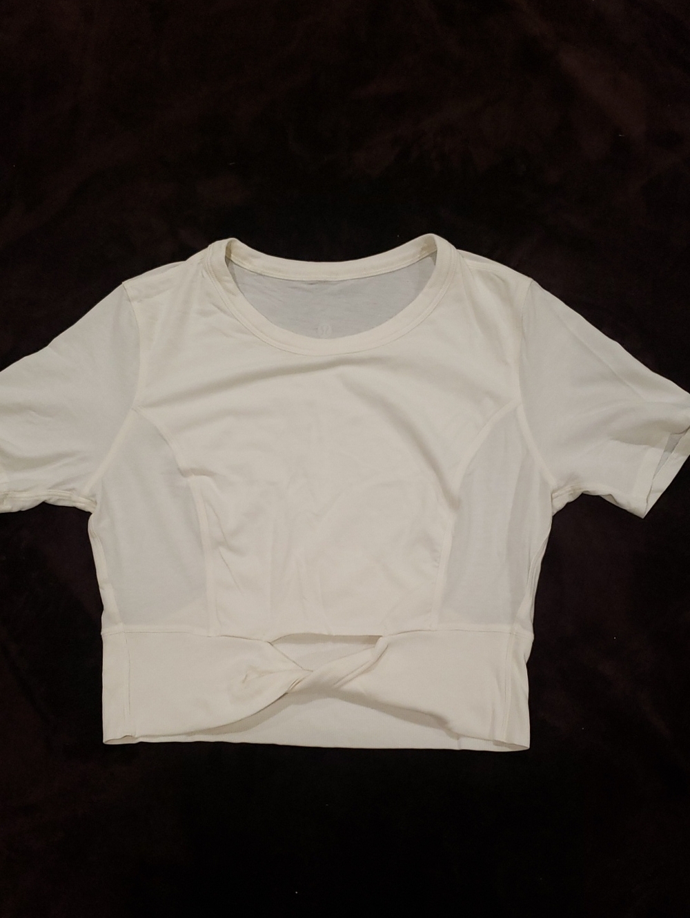 Lululemon Women’s Cream Twist-Front Crop Top